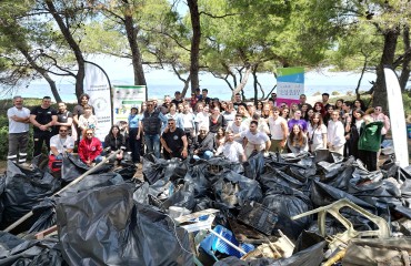 Χιλιάδες λίτρα απορριμμάτων και εύφλεκτα υλικά απομακρύνθηκαν από τον Γλαρόκαβο Χαλκιδικής